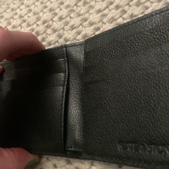 Brand new Slate and Stone black leather bifold - Picture 5 of 6